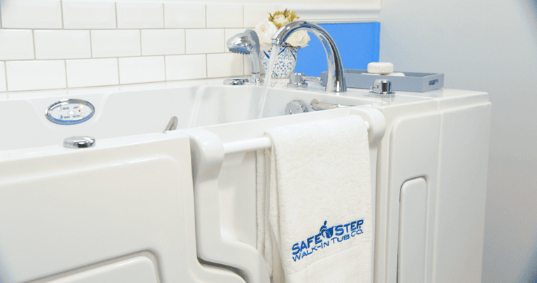 walk-in tub with towel bar