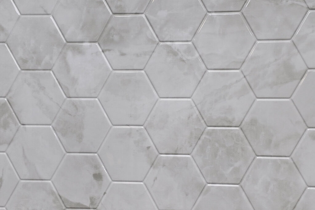 Smooth, non-porous wall surround