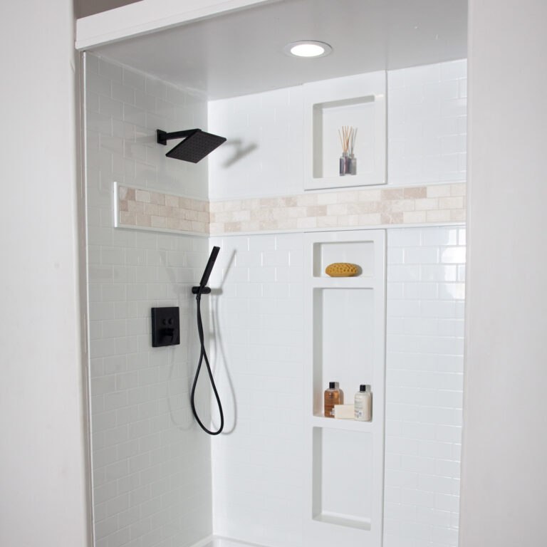 Shower Avillano Brick tile